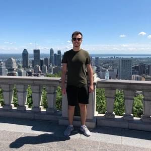 Meet your Posher, Alex